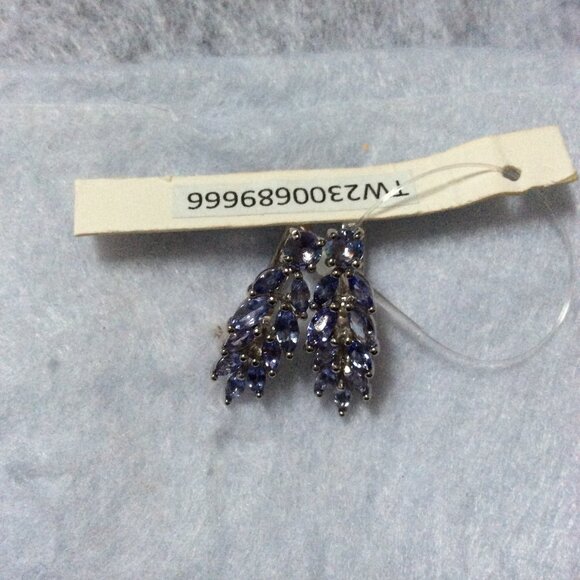 14k WHITE GOLD Marquise Blue Tanzanite 5x2.5mm Earrings MSRP $525 - Picture 5 of 5